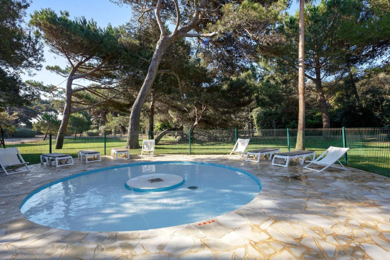 Résidence Pierre&vacances La Pinède Appart hôtel 3*